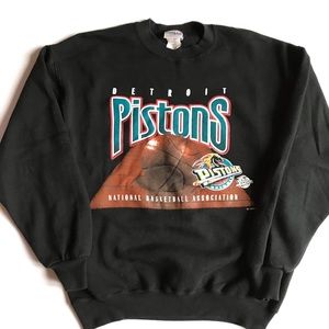 SOLD❌ Vintage Detroit Pistons crewneck